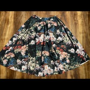Take My Monet Pocket Midi Skirt